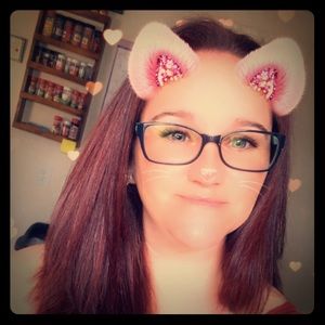 Meet your Posher, Leigh